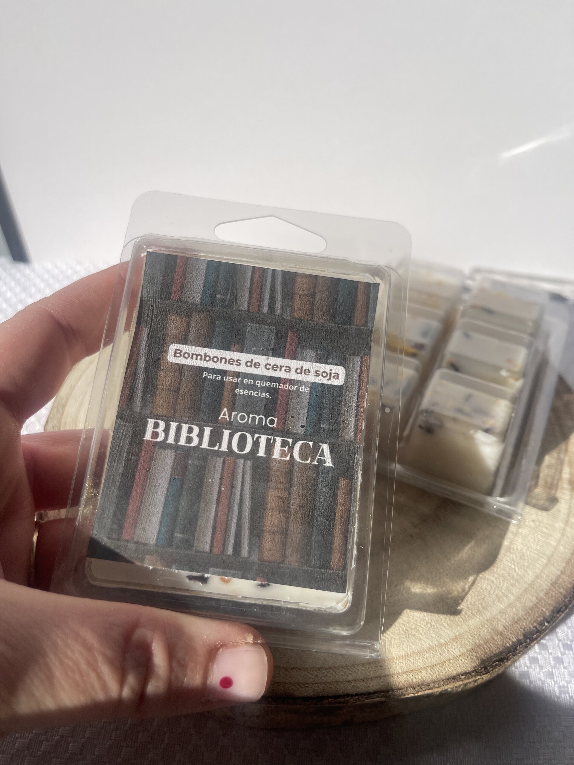 Bombones de cera aroma biblioteca. - 2